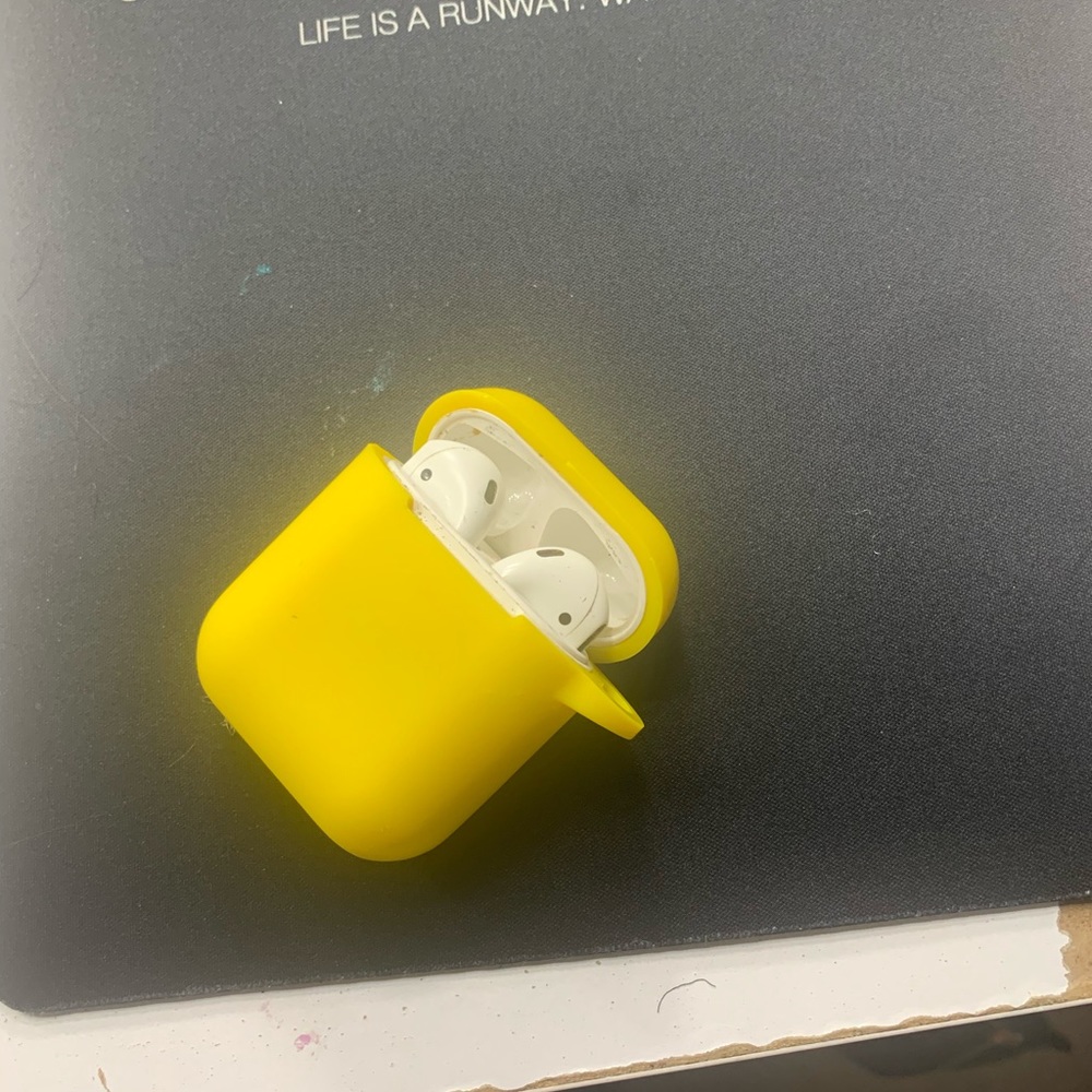 Authentic Apple EarPods. First generation.